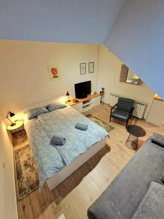 Studio Apartman Varadero Бьеловар Экстерьер фото